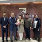 جلسه با انتشارات جوانان در پکن جهت همکاری در چاپ کتاب «۶۰۰ روز آخر جوئن لای»